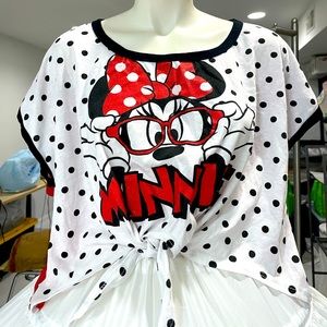 Disney woman blouse waist lenght